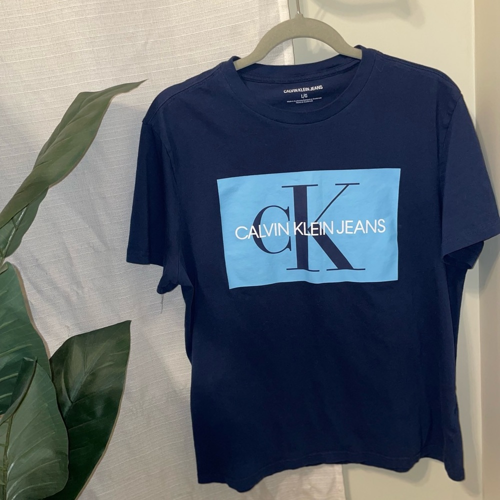 Men’s shortsleeve Calvin Klein tshirt